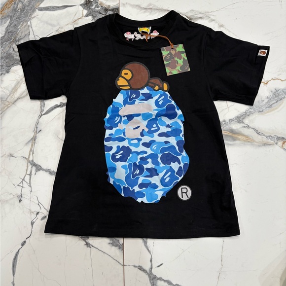 A bathing Ape Bape——-shirt size small new!! - Picture 1 of 5